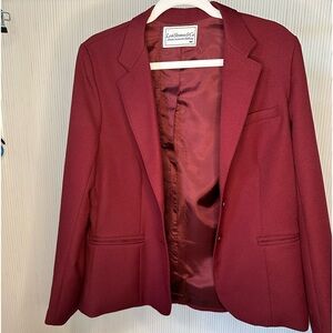 Levi Strauss& Co. women's clothing blazer maroon
